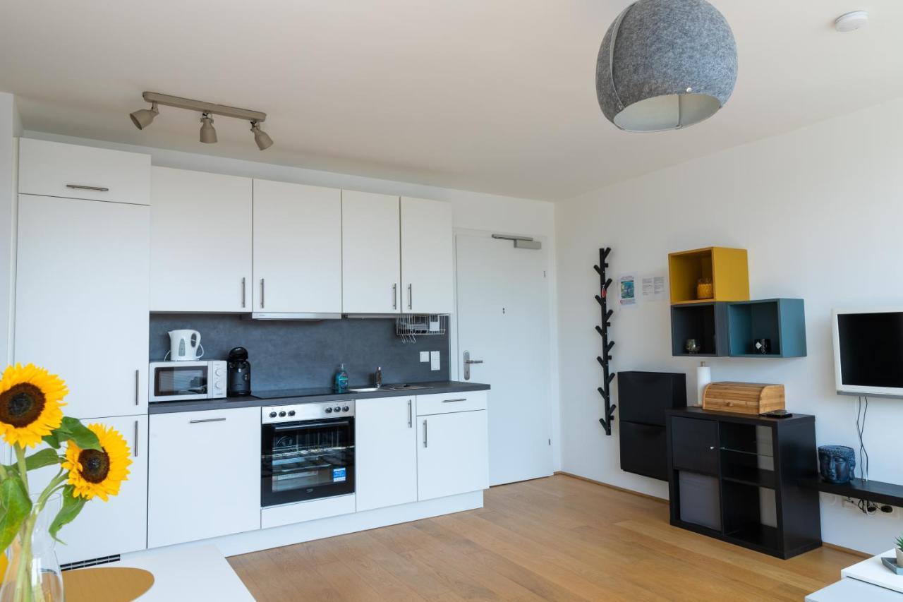 Maureen Lovely 2 Bedroom Unit With Community Pool Wien Exteriör bild