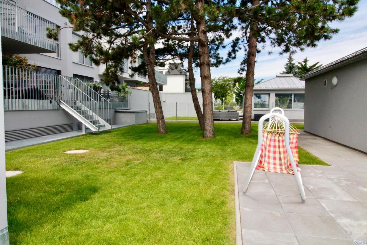 Maureen Lovely 2 Bedroom Unit With Community Pool Wien Exteriör bild